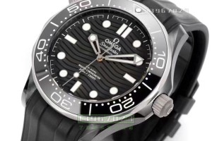 OR厂陶瓷海马300系列机芯对比vs更对版