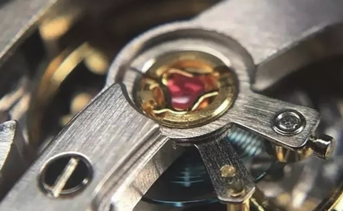 源于造表工藝 這些能影響腕表走時的原因